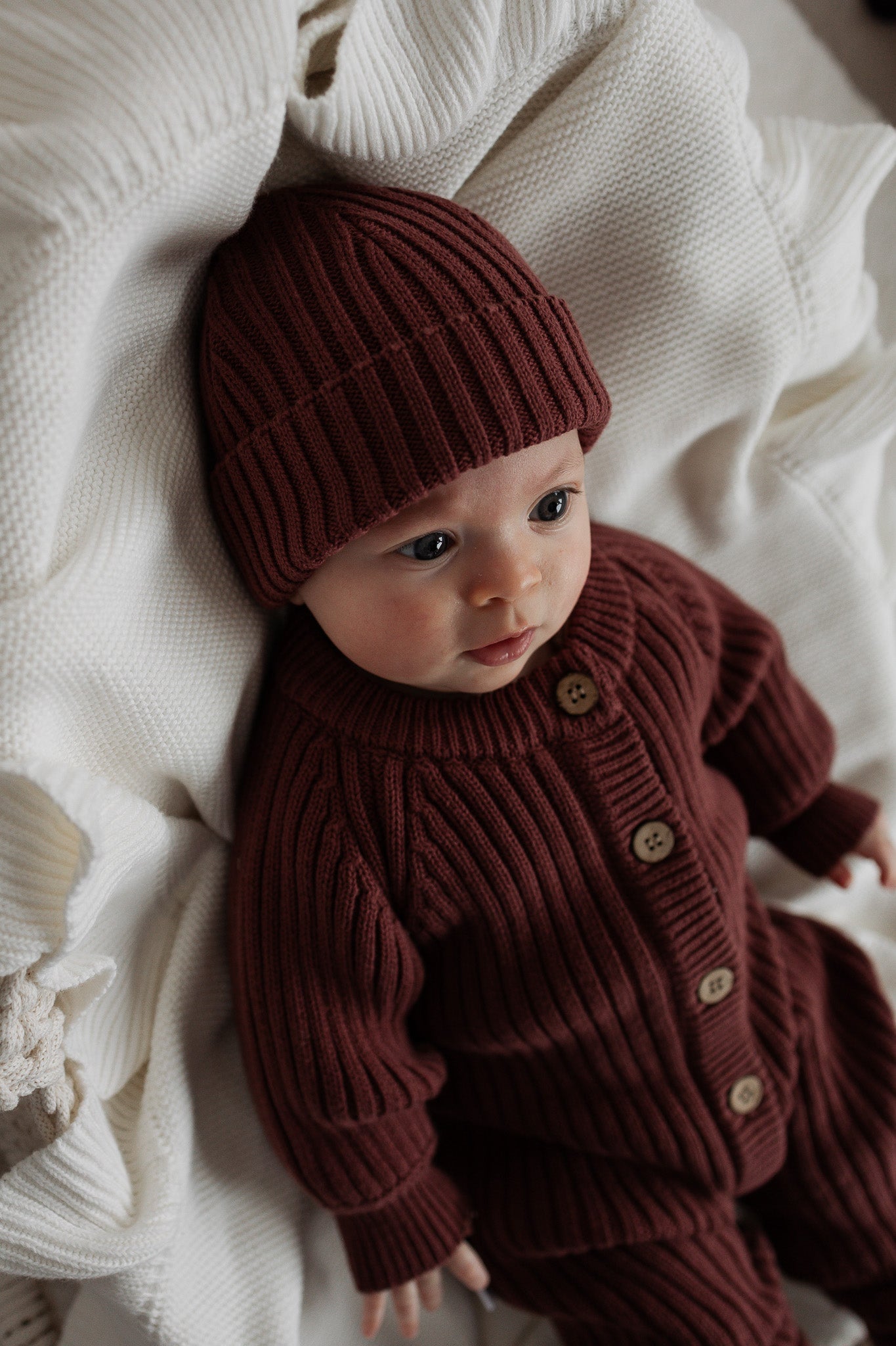 Muts Ace | Dark Maroon